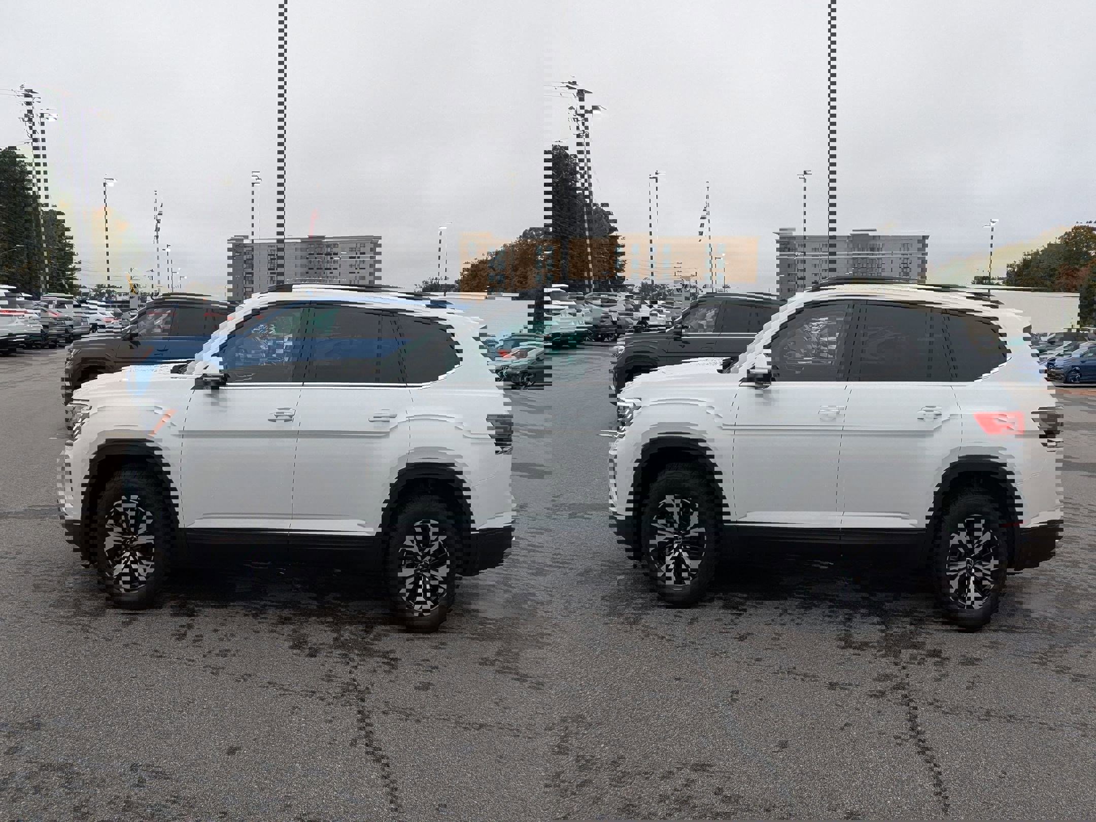 New 2026 Volkswagen Atlas SE image 6