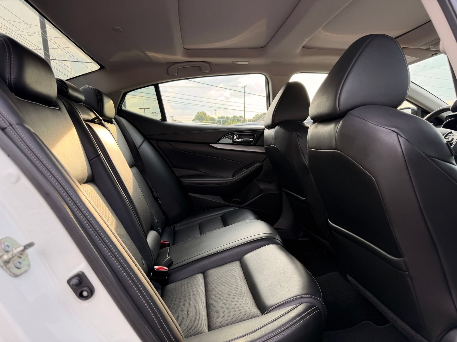 Used 2017 Nissan Maxima 3.5 SL FWD image 31