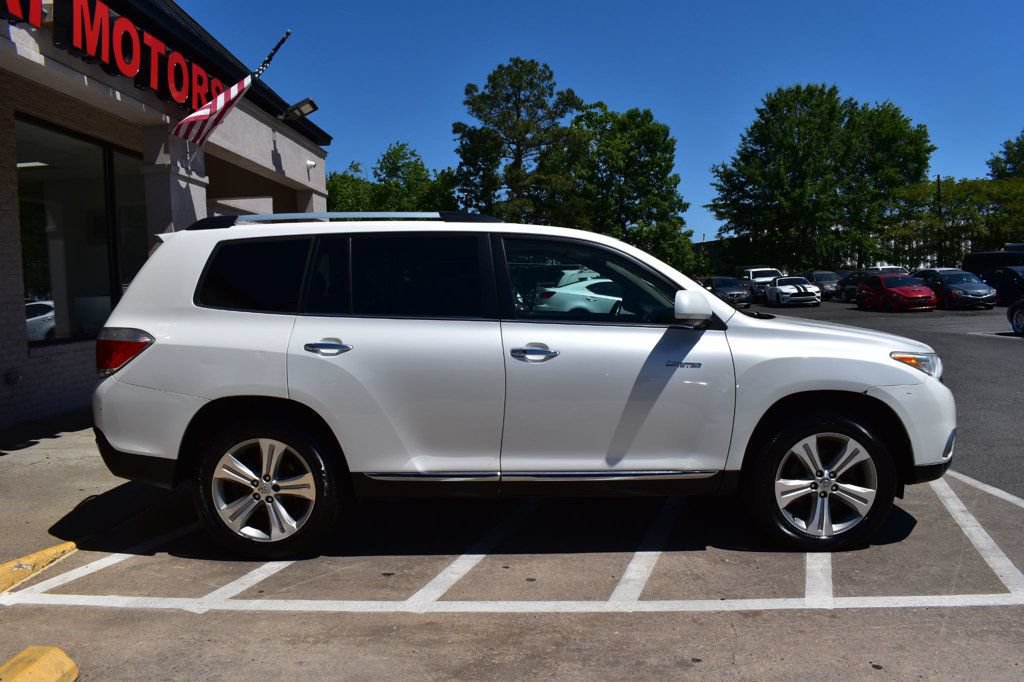 Used 2013 Toyota Highlander Limited AWD/4WD image 7