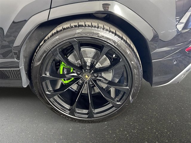 Used 2019 Lamborghini Urus AWD/4WD image 33