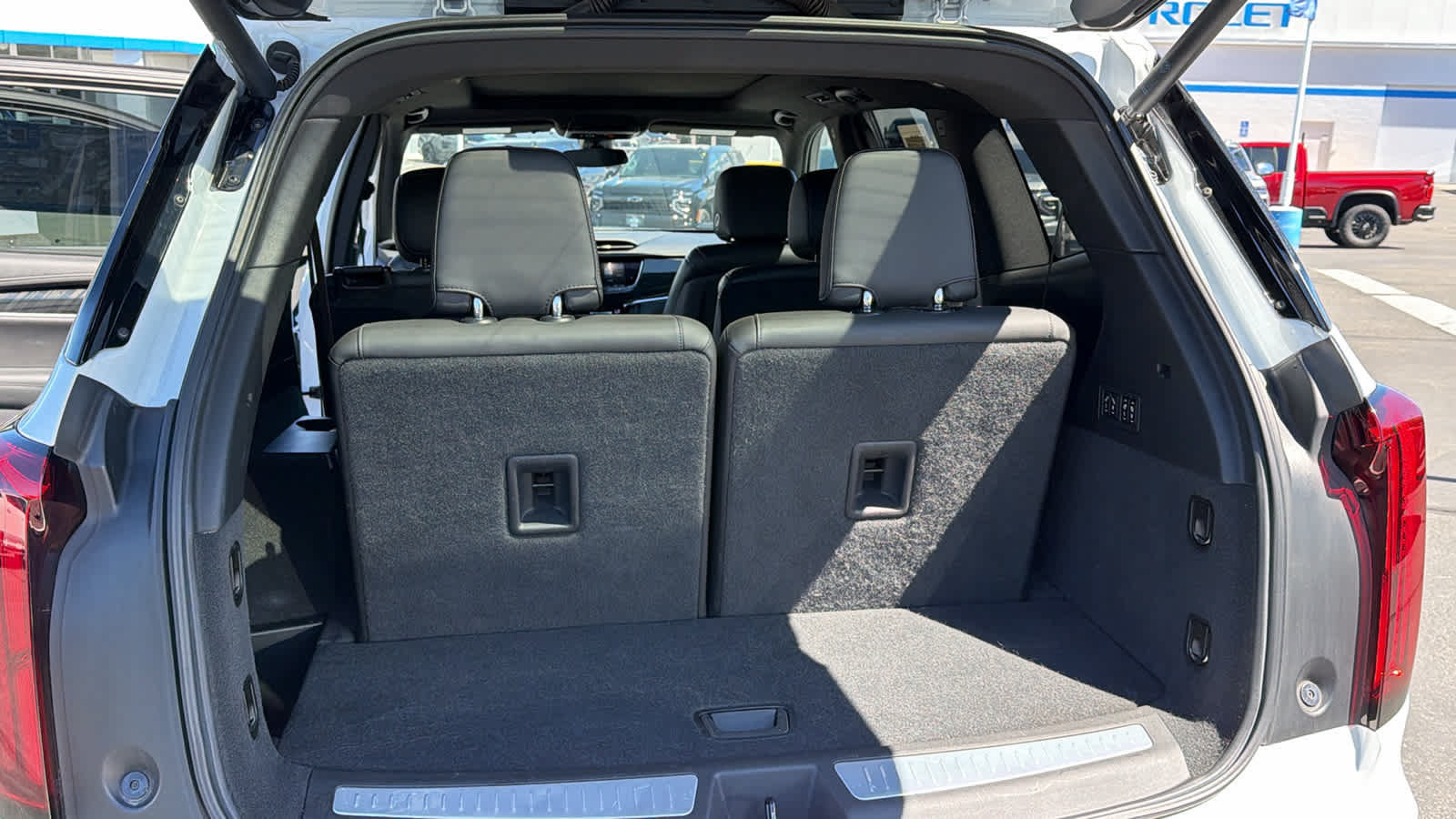 Used 2020 Cadillac XT6 Premium Luxury FWD image 27