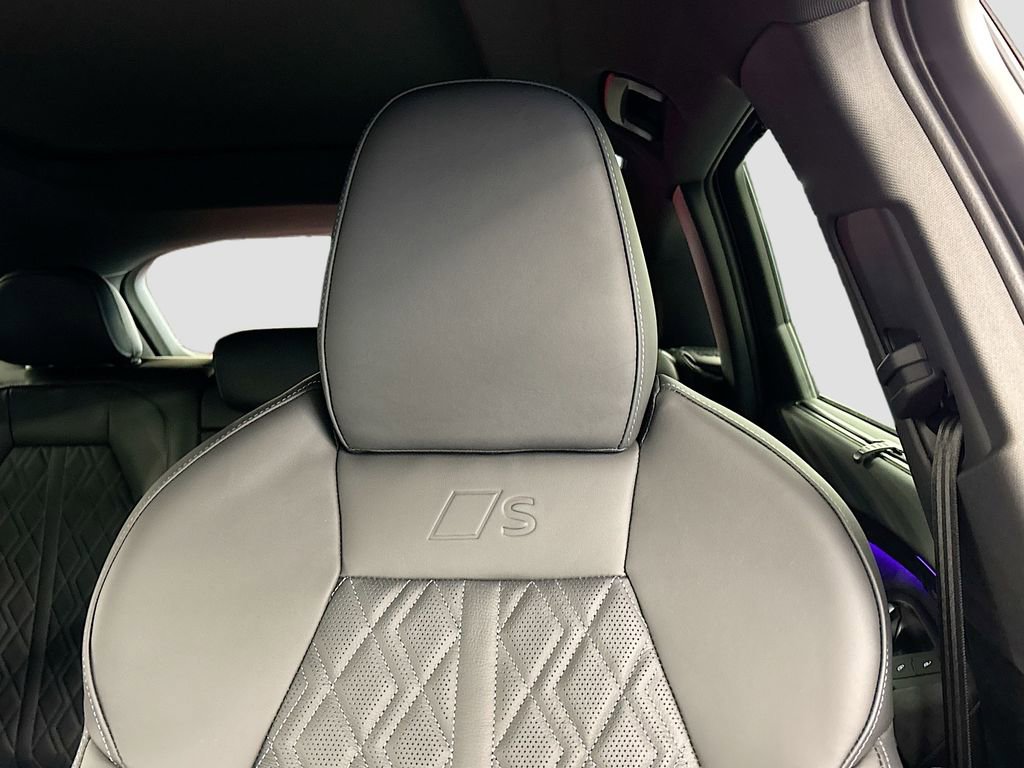 New 2026 Audi SQ5 Premium Plus image 18