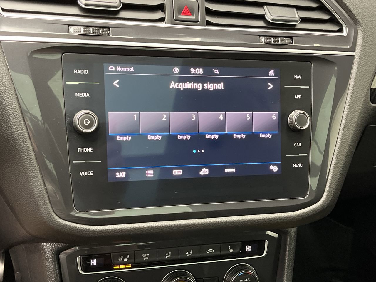 Used 2020 Volkswagen Tiguan SEL Premium R-Line AWD/4WD image 20
