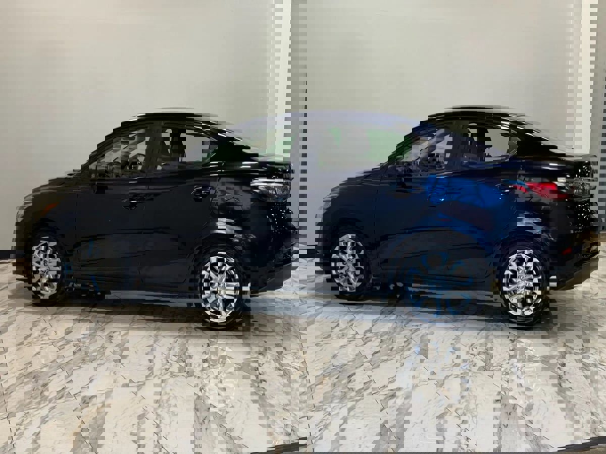 Used 2016 Scion iA image 9