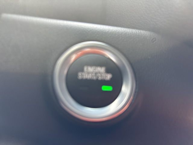 Used 2022 GMC Terrain SLE w/ Driver Convenience Package image 24