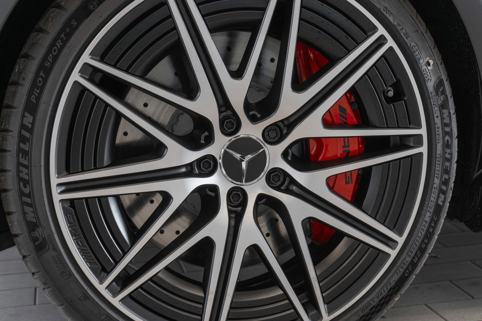 New 2026 Mercedes-Benz C 43 AMG 4MATIC Sedan image 33