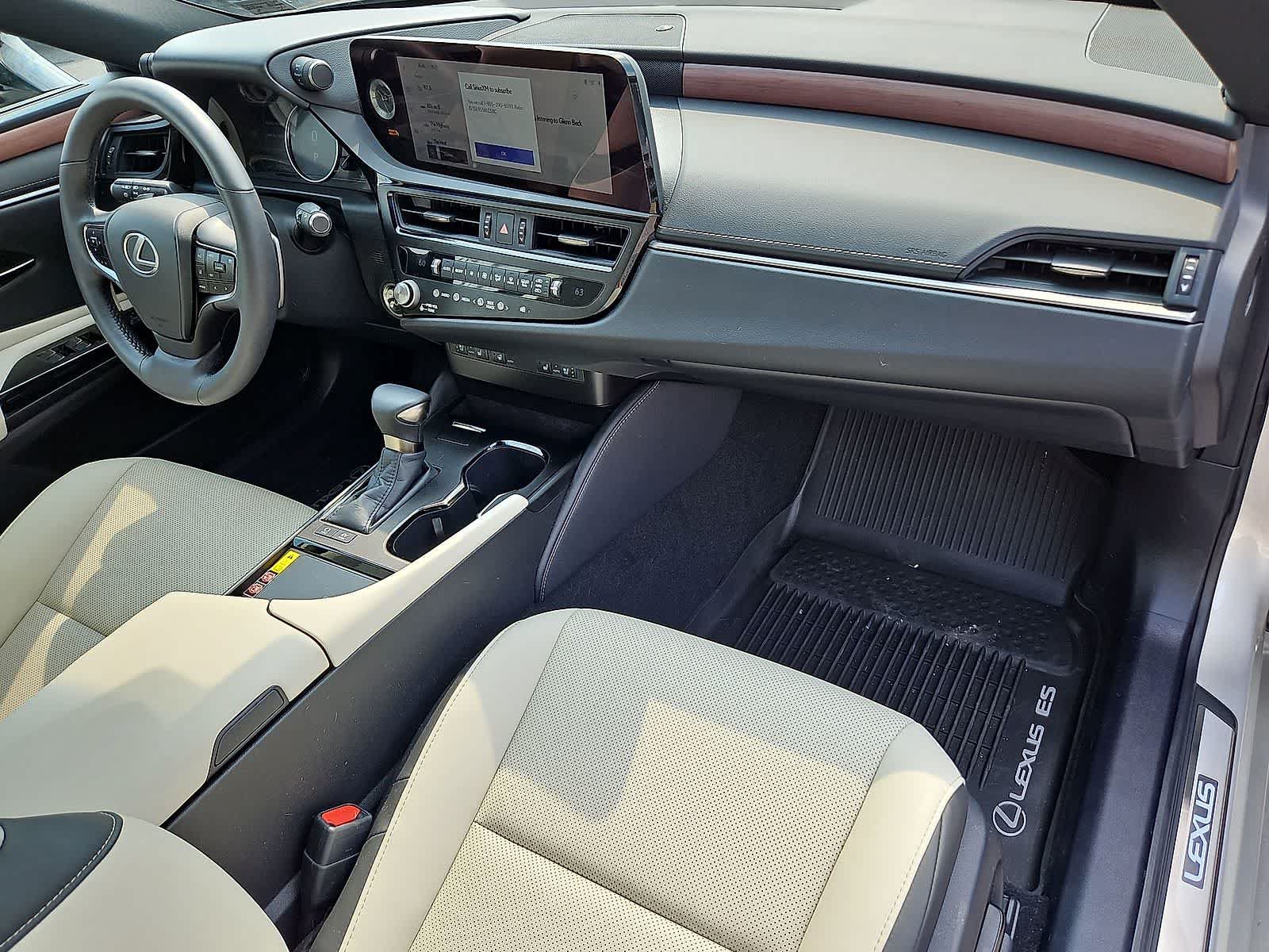 Used 2025 Lexus ES 300h w/ Premium Package FWD image 35