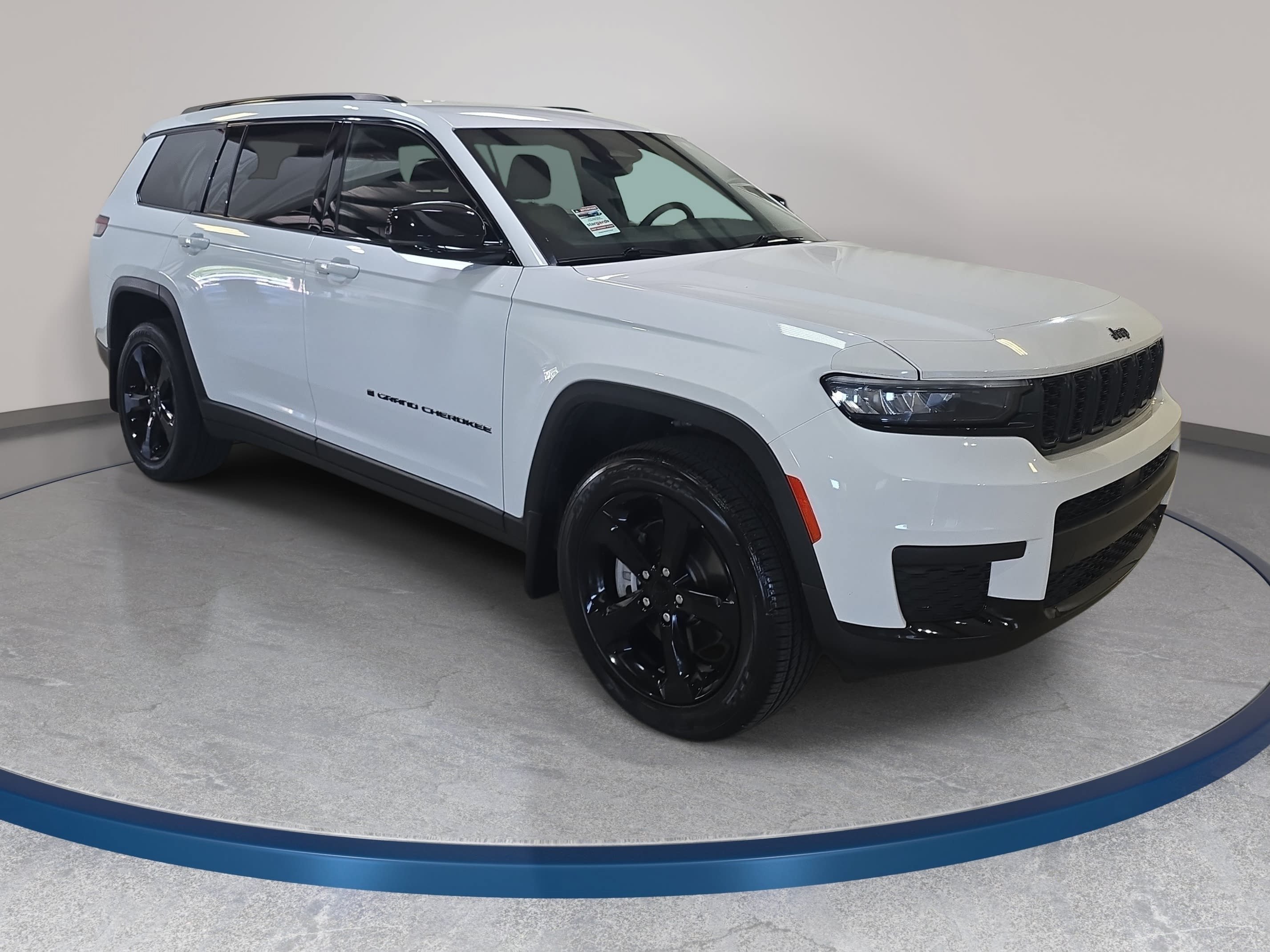 Used 2023 Jeep Grand Cherokee L Laredo AWD/4WD image 4