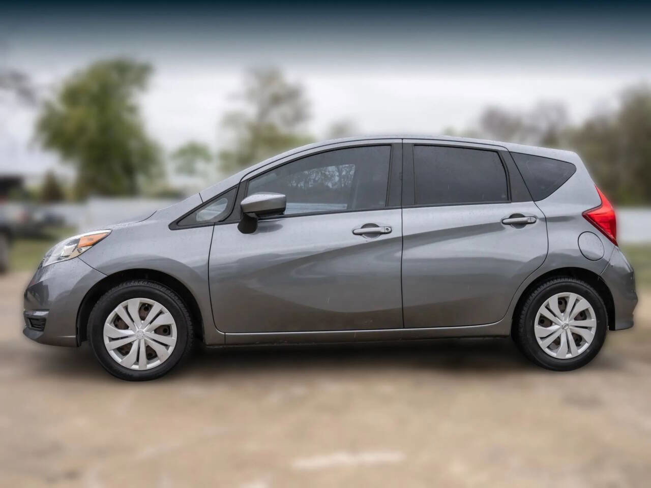 Used 2017 Nissan Versa Note SV image 8