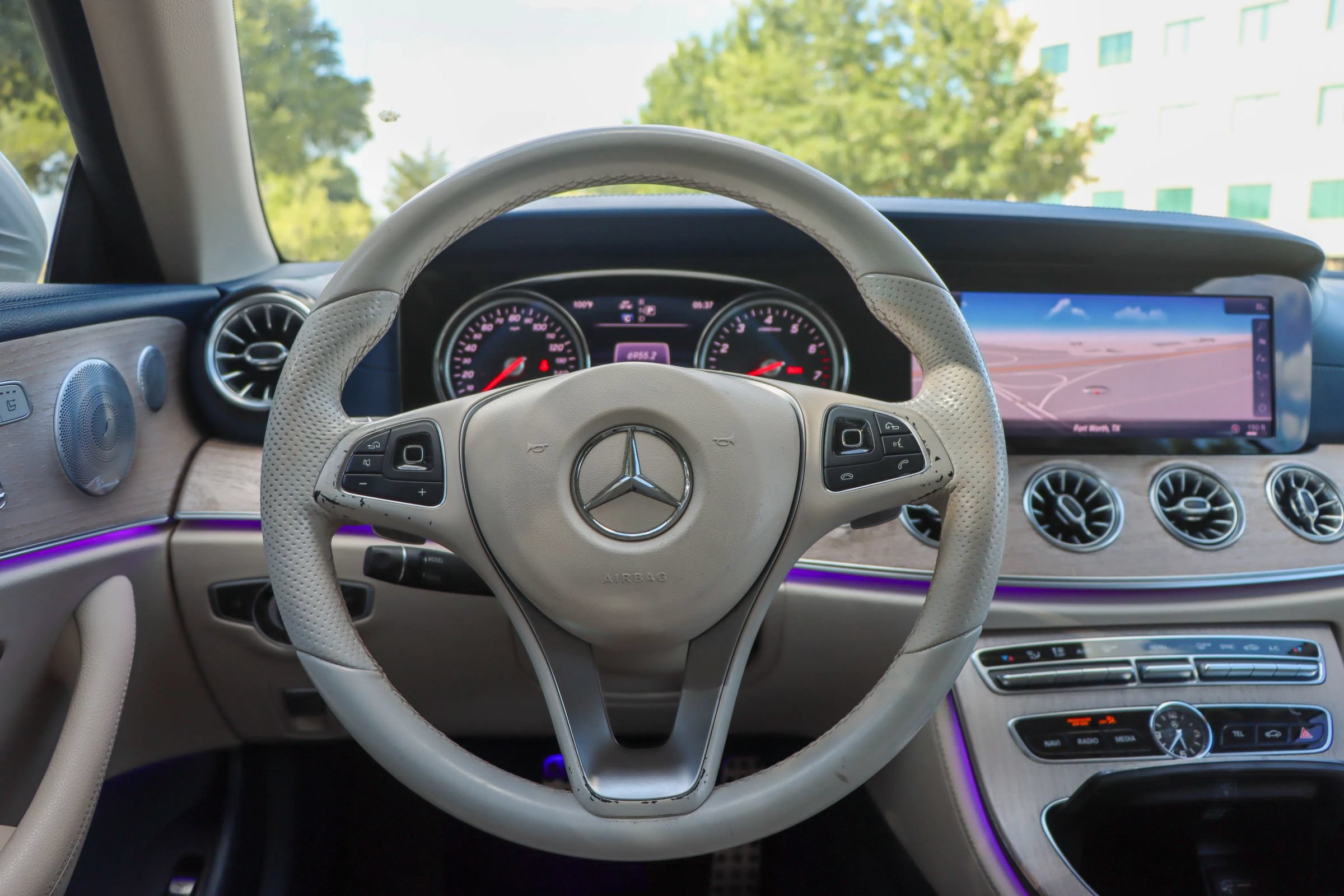 Used 2018 Mercedes-Benz E 400 Cabriolet w/ Premium 2 Package (Q02) image 32