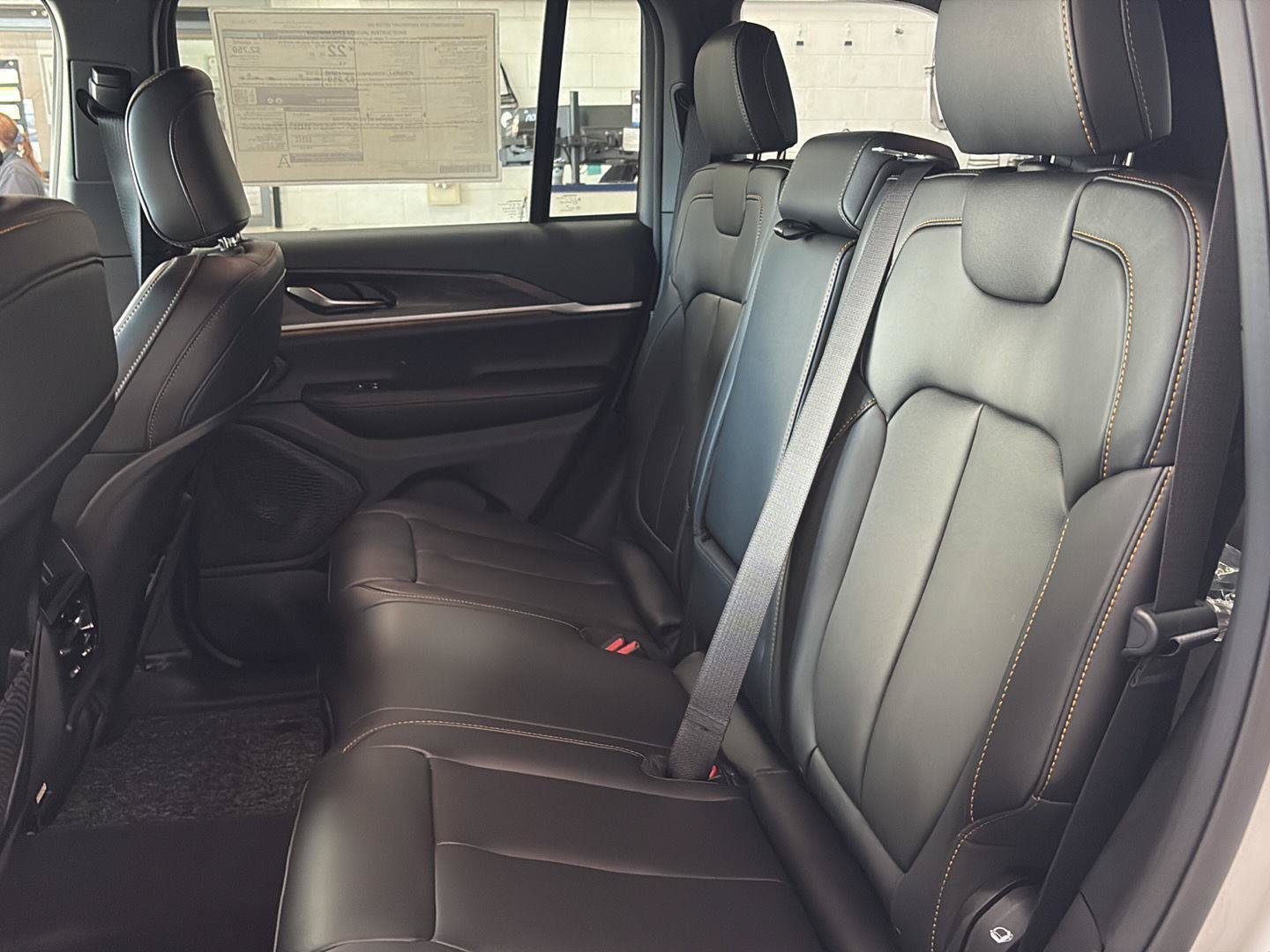 New 2026 Jeep Grand Cherokee Limited AWD/4WD image 30