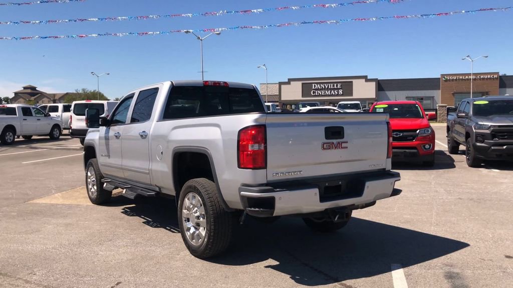 Used 2018 GMC Sierra 2500 Denali w/ Duramax Plus Package AWD/4WD image 6