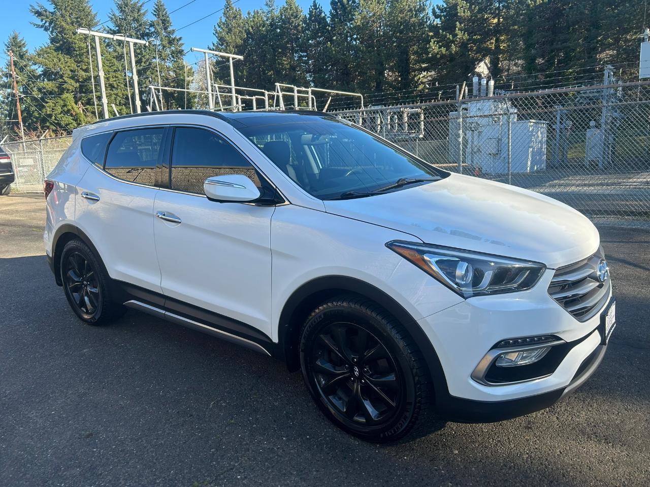 Used 2018 Hyundai Santa Fe Sport AWD/4WD image 3