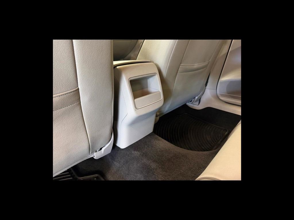 Used 2016 Volkswagen Passat 1.8T R-Line FWD image 25