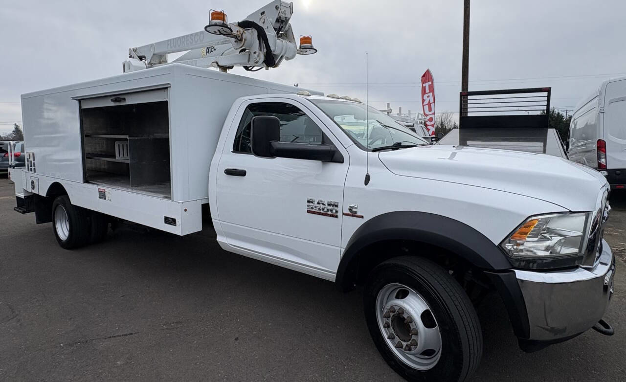 Used 2014 RAM 5500 Tradesman w/ Ambulance Prep Group RWD image 15