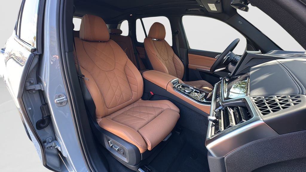 New 2026 BMW X5 xDrive50e image 19