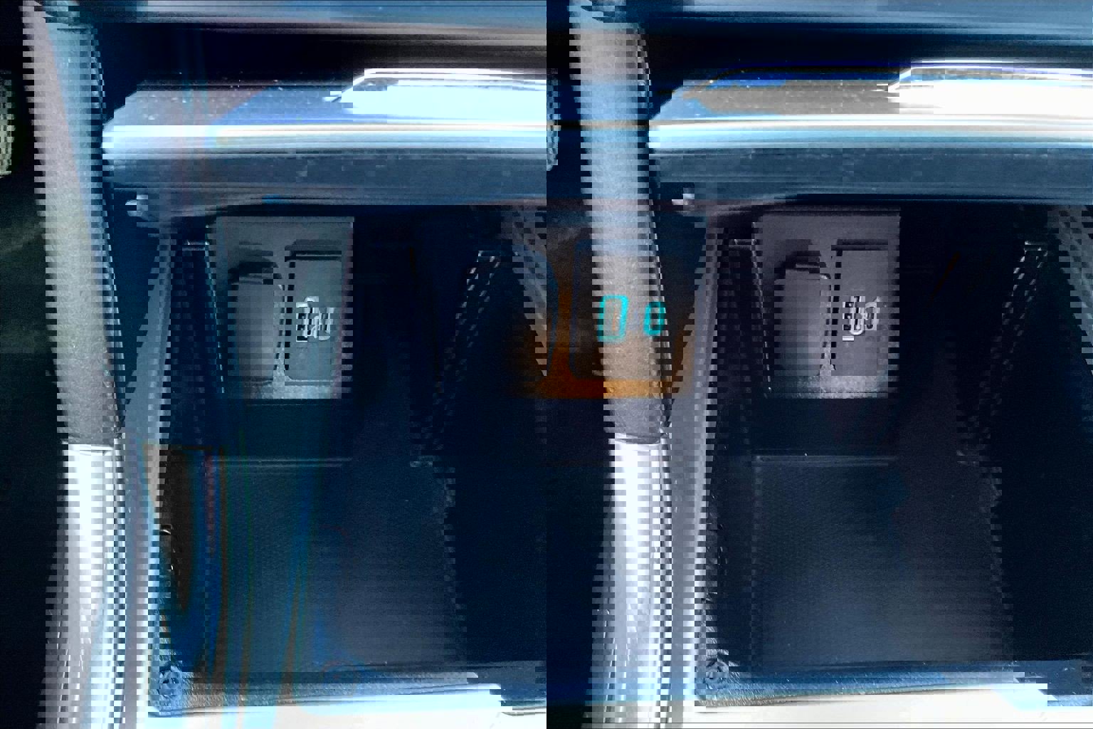 Used 2020 Ford Explorer ST w/ ST High-Performance Pack image 16