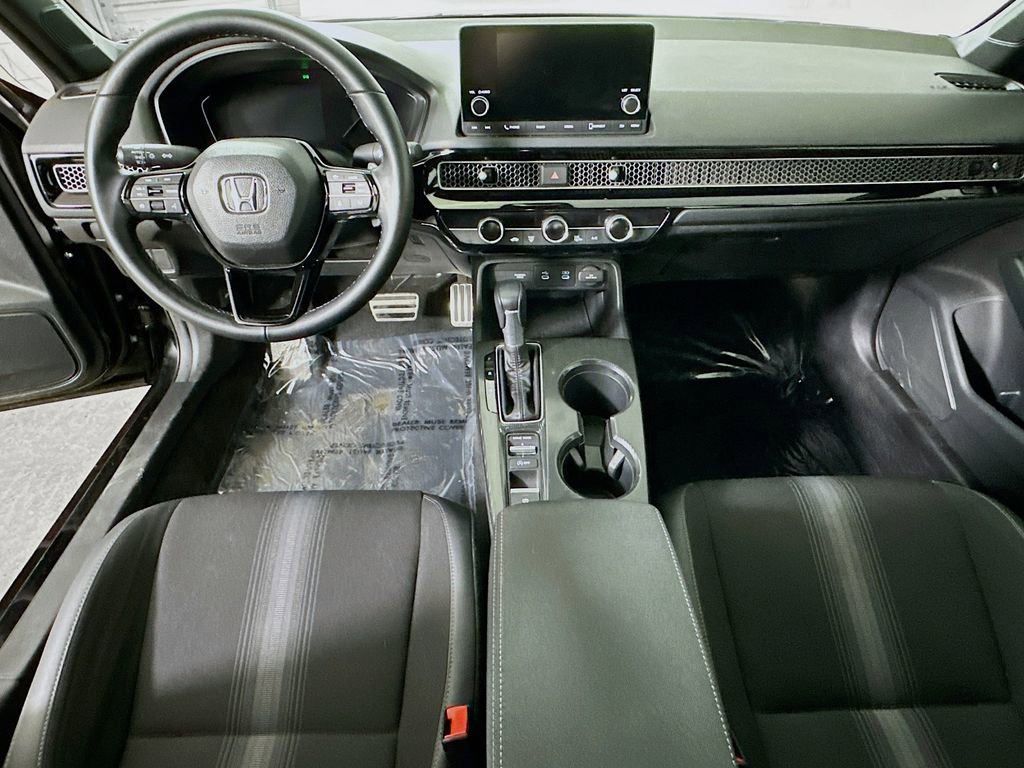 Used 2025 Honda Civic Sport image 16