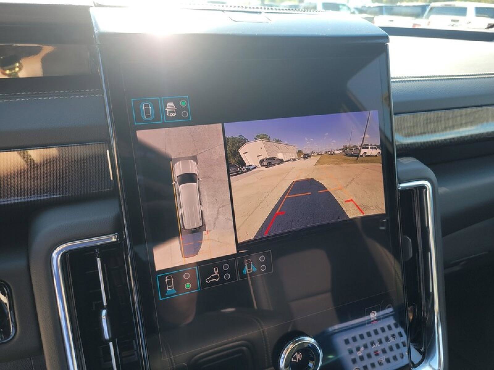 New 2026 GMC Yukon XL Elevation image 23