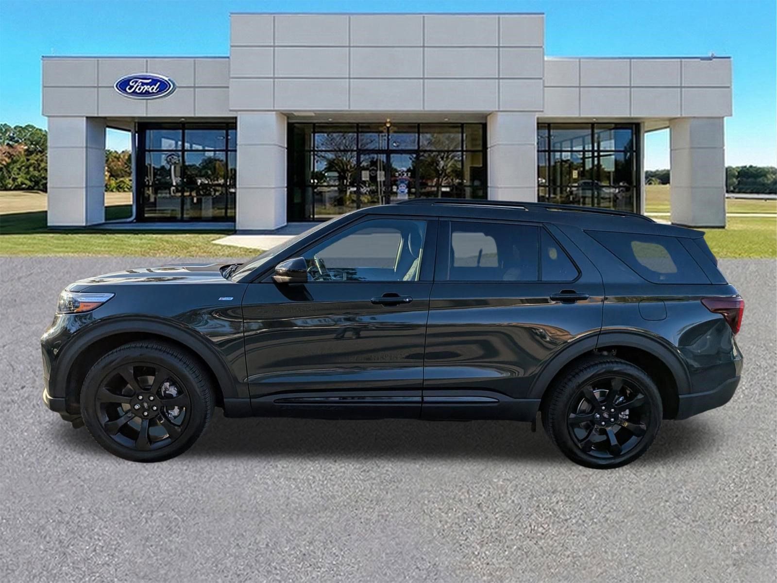 Certified 2023 Ford Explorer ST-Line w/ Class IV Trailer Tow Package AWD/4WD image 7