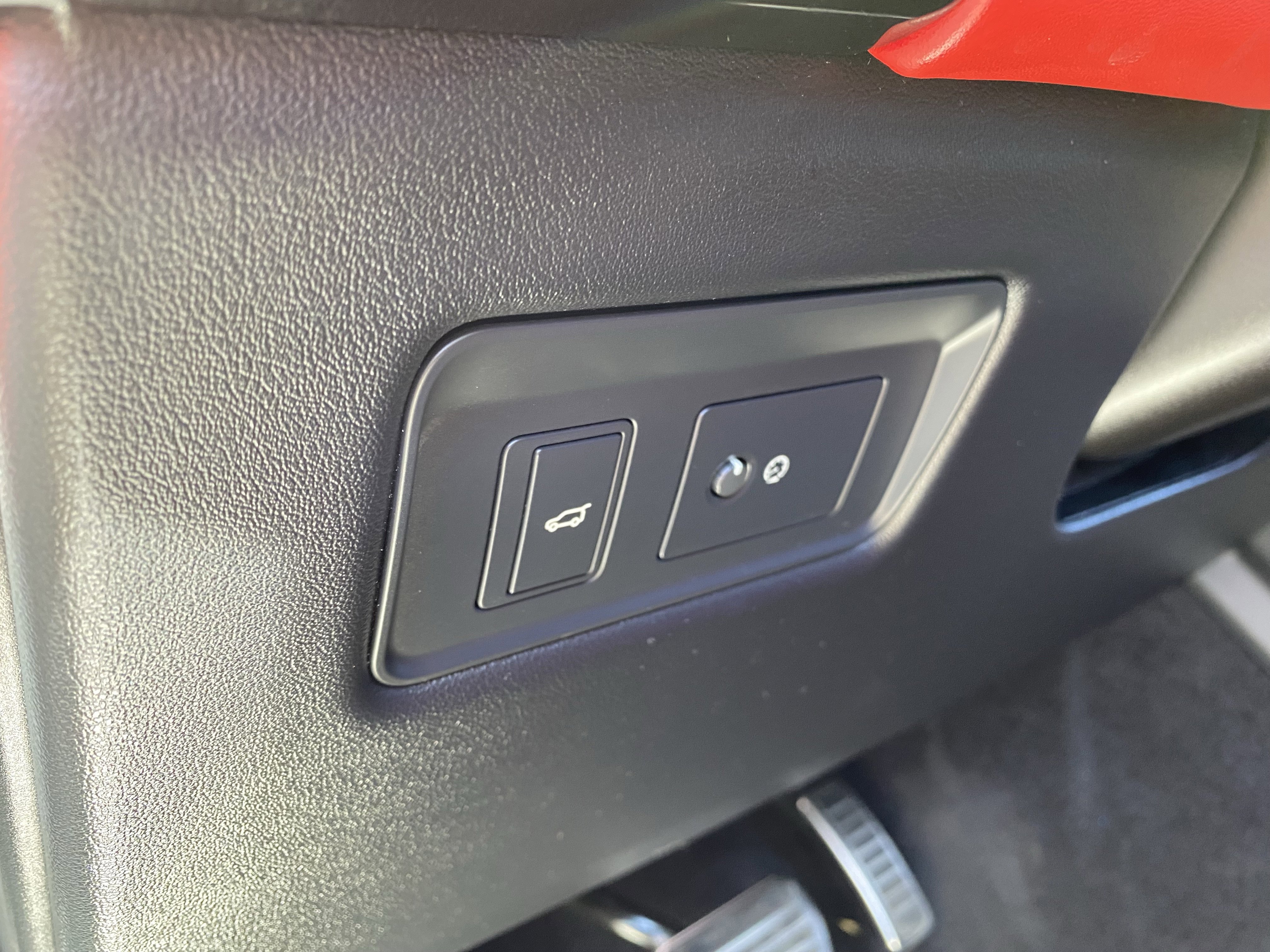 Used 2021 Land Rover Range Rover Sport HST image 21