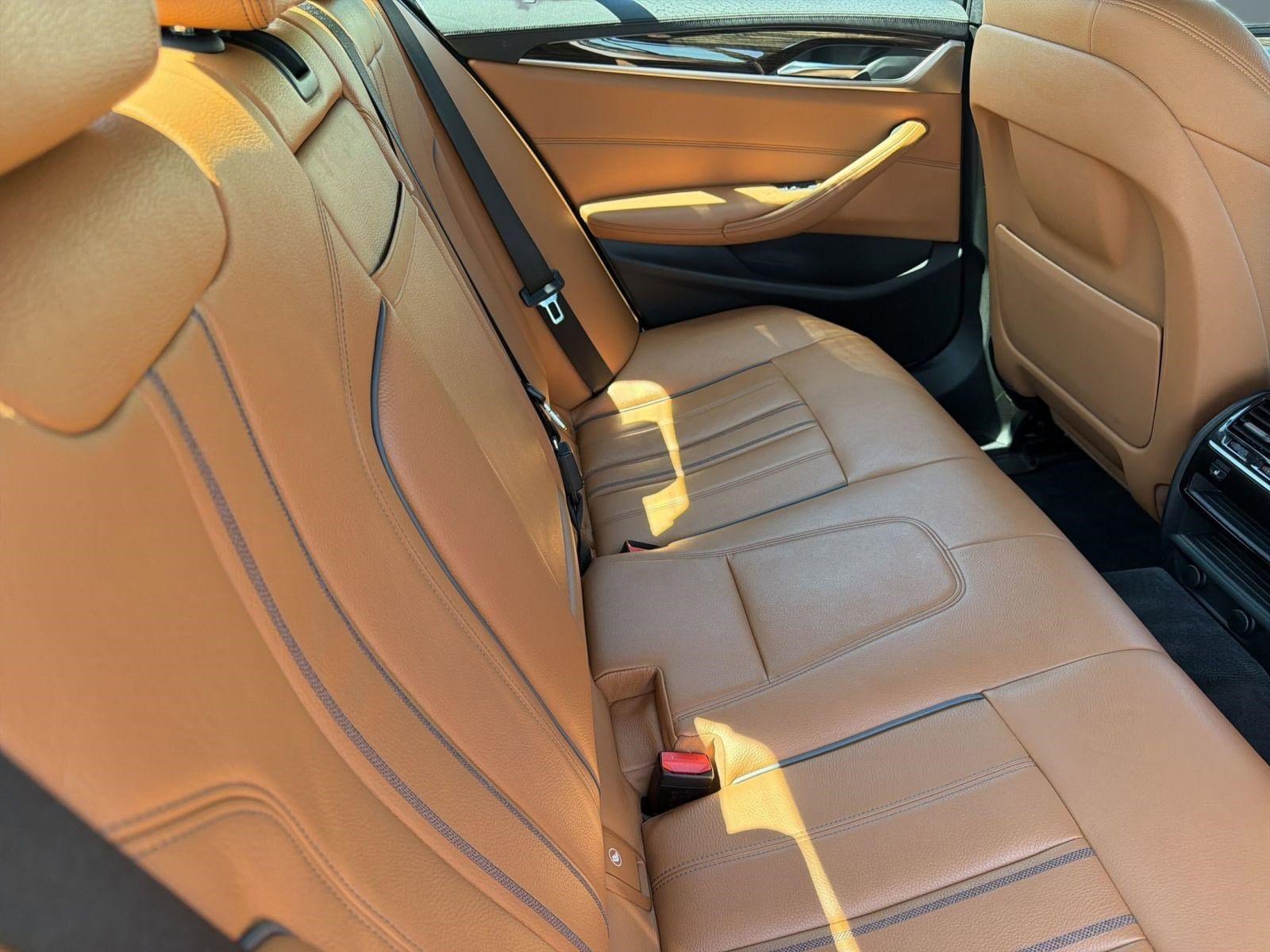 Used 2018 BMW 540i xDrive image 30