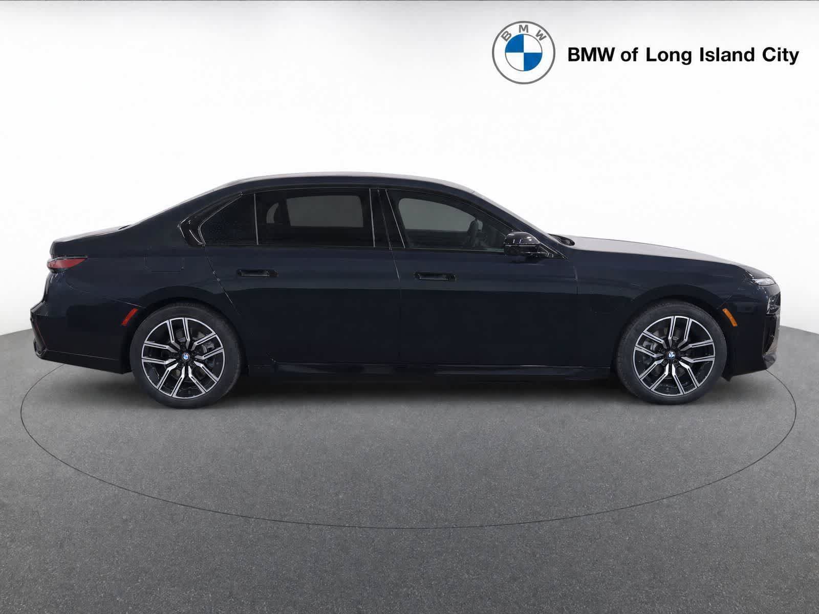 New 2026 BMW 750e xDrive AWD/4WD image 8