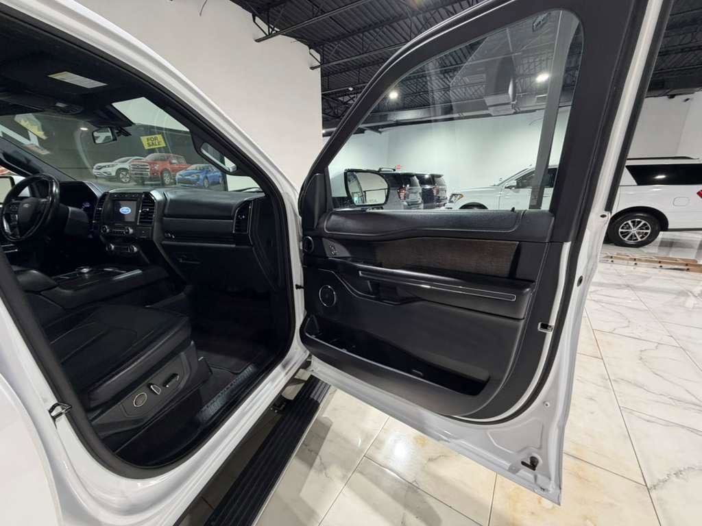 Used 2021 Ford Expedition Max Limited image 17