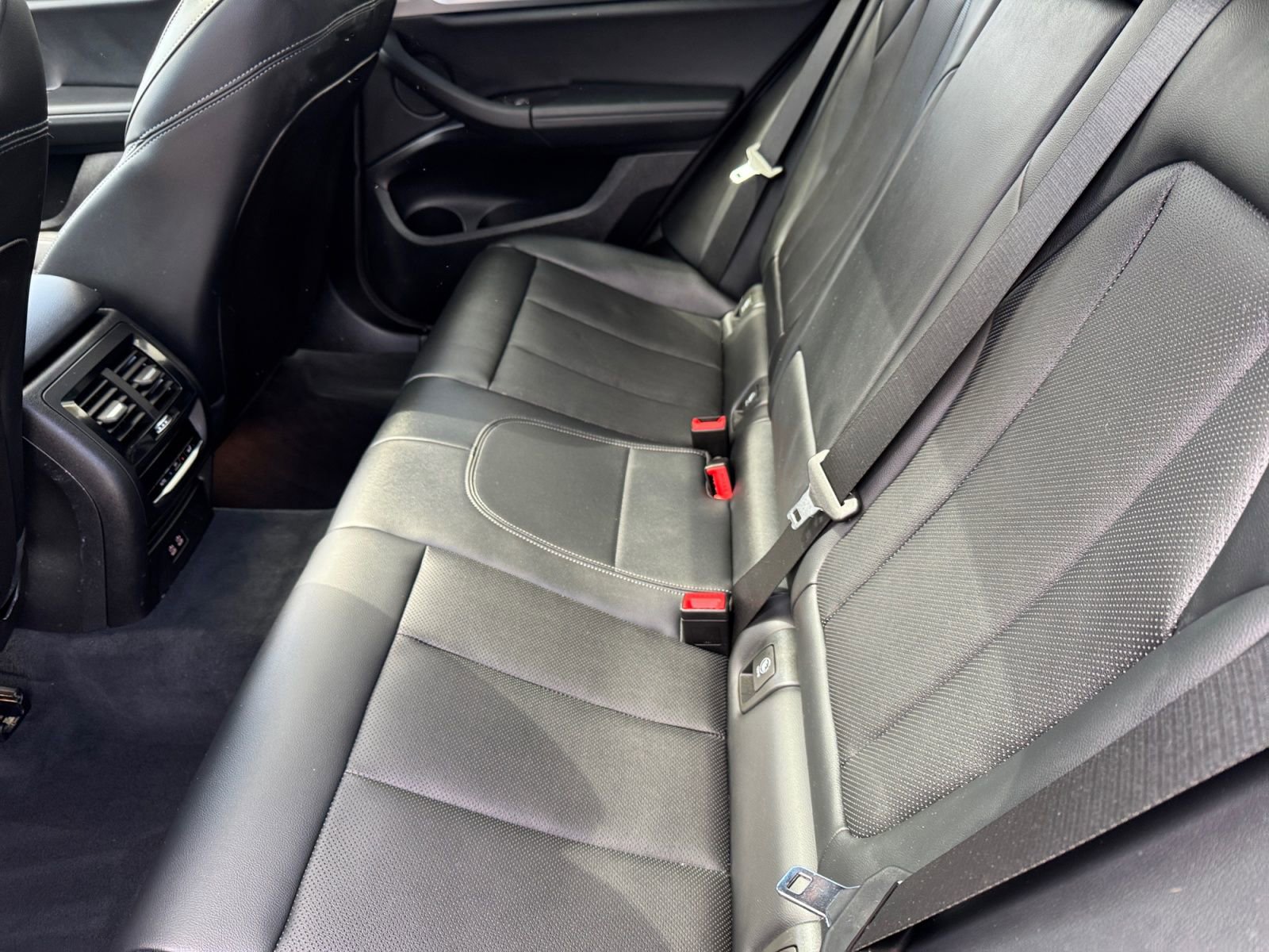 Used 2023 BMW X4 xDrive30i AWD/4WD image 13