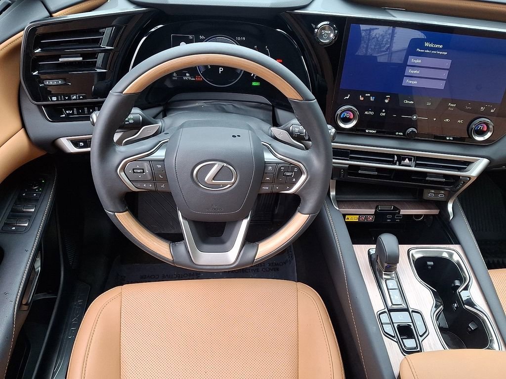 Used 2024 Lexus RX 350h w/ Cold Area Package AWD/4WD image 11