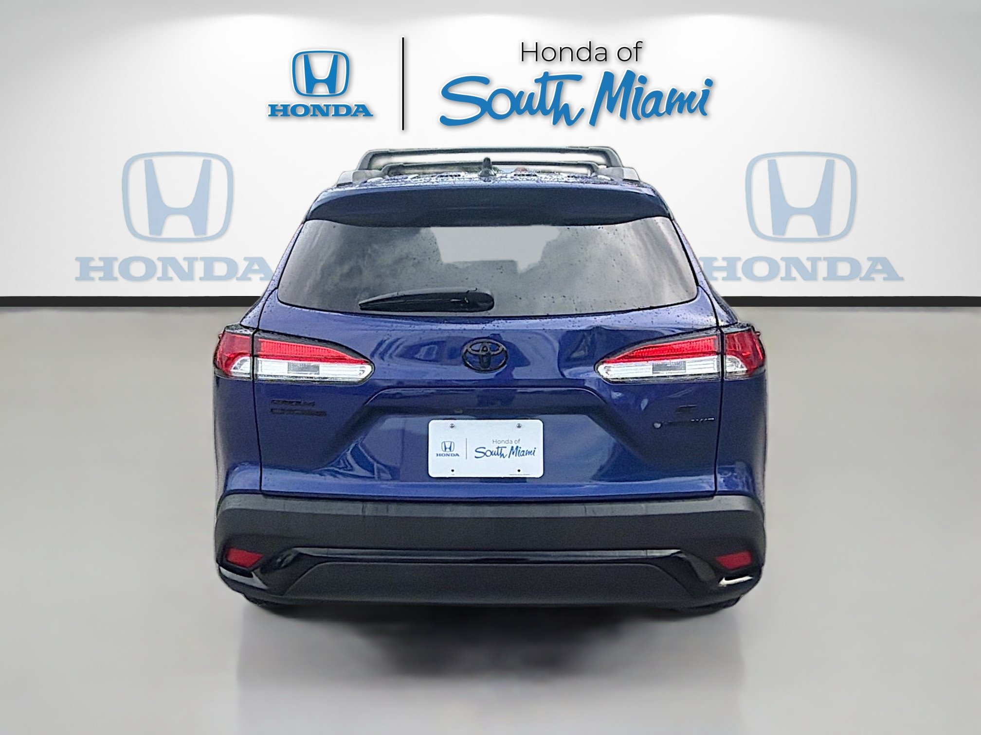 Used 2025 Toyota Corolla Cross AWD Hybrid image 6