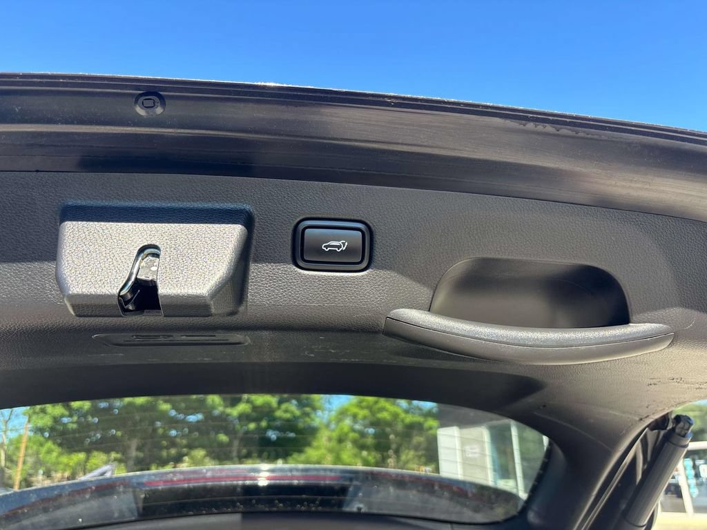 Certified 2024 Kia Seltos SX w/ SX Sunroof Package AWD/4WD image 15
