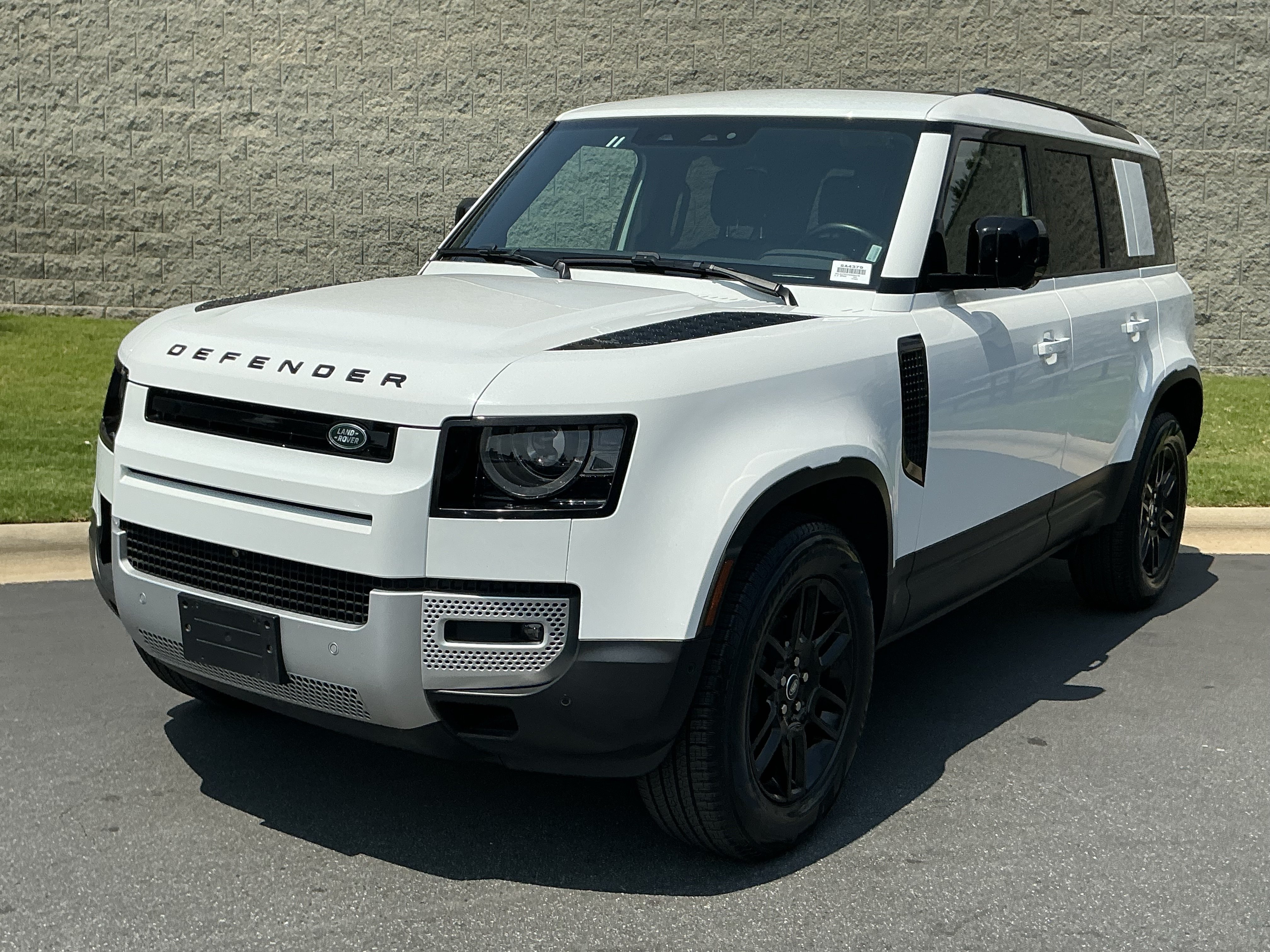 Certified 2025 Land Rover Defender 110 S AWD/4WD image 2