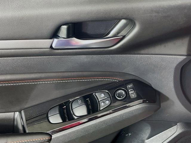 Used 2023 Nissan Altima 2.5 SR w/ SR Premium Package image 19