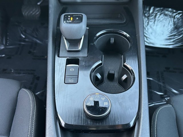 Used 2023 Nissan Rogue S image 31