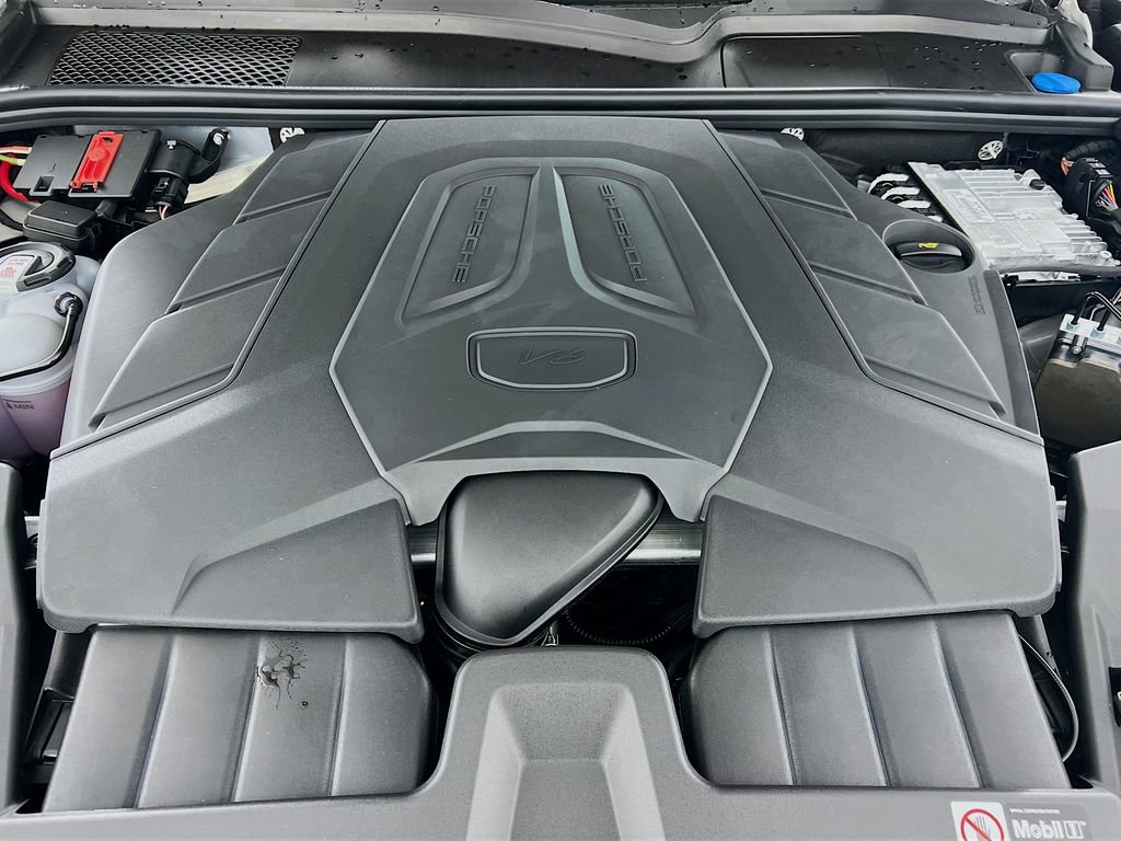 New 2026 Porsche Cayenne image 32