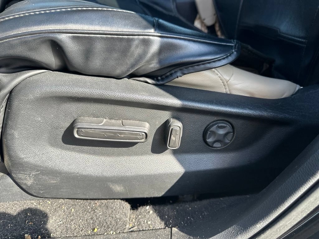 Used 2017 Honda CR-V Touring image 18