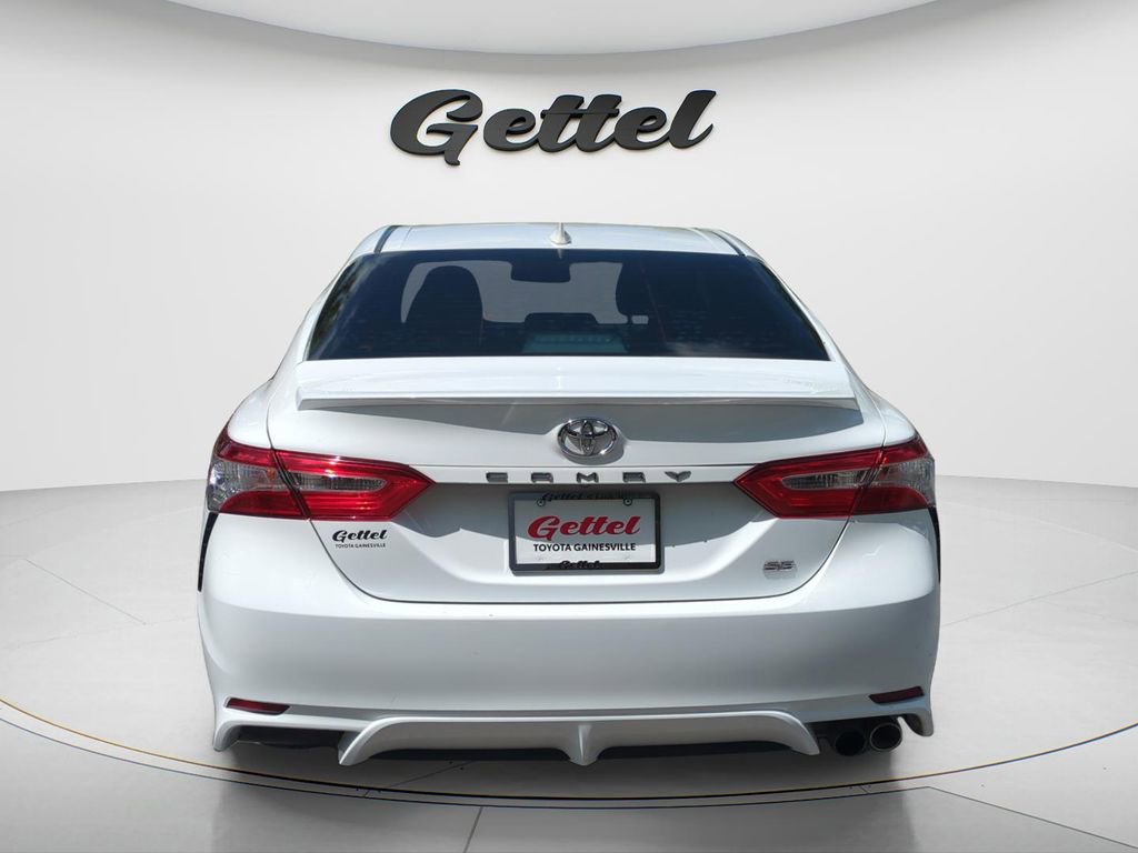 Used 2020 Toyota Camry SE image 5