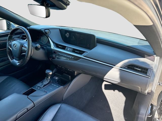 Used 2020 Lexus ES 300h w/ Premium Package FWD image 14