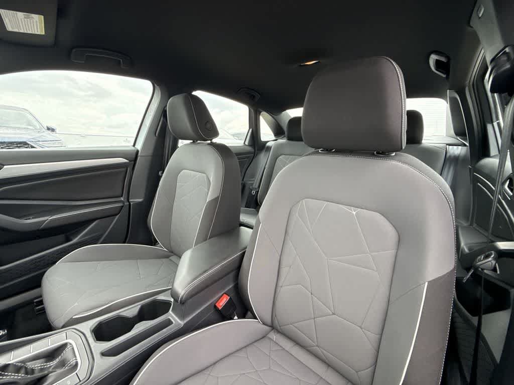 Used 2025 Volkswagen Jetta Sport FWD image 14