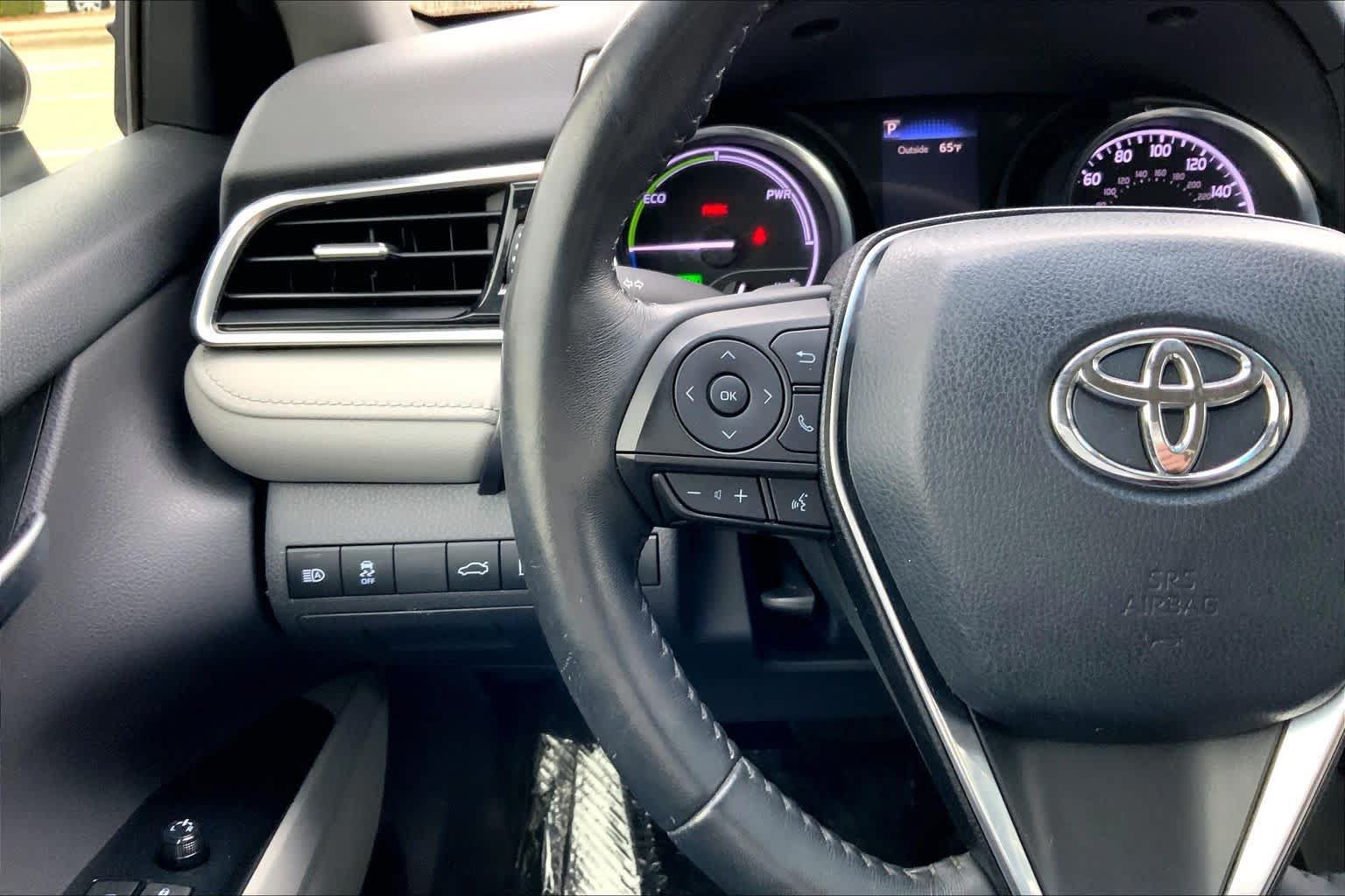 Used 2018 Toyota Camry SE FWD image 23