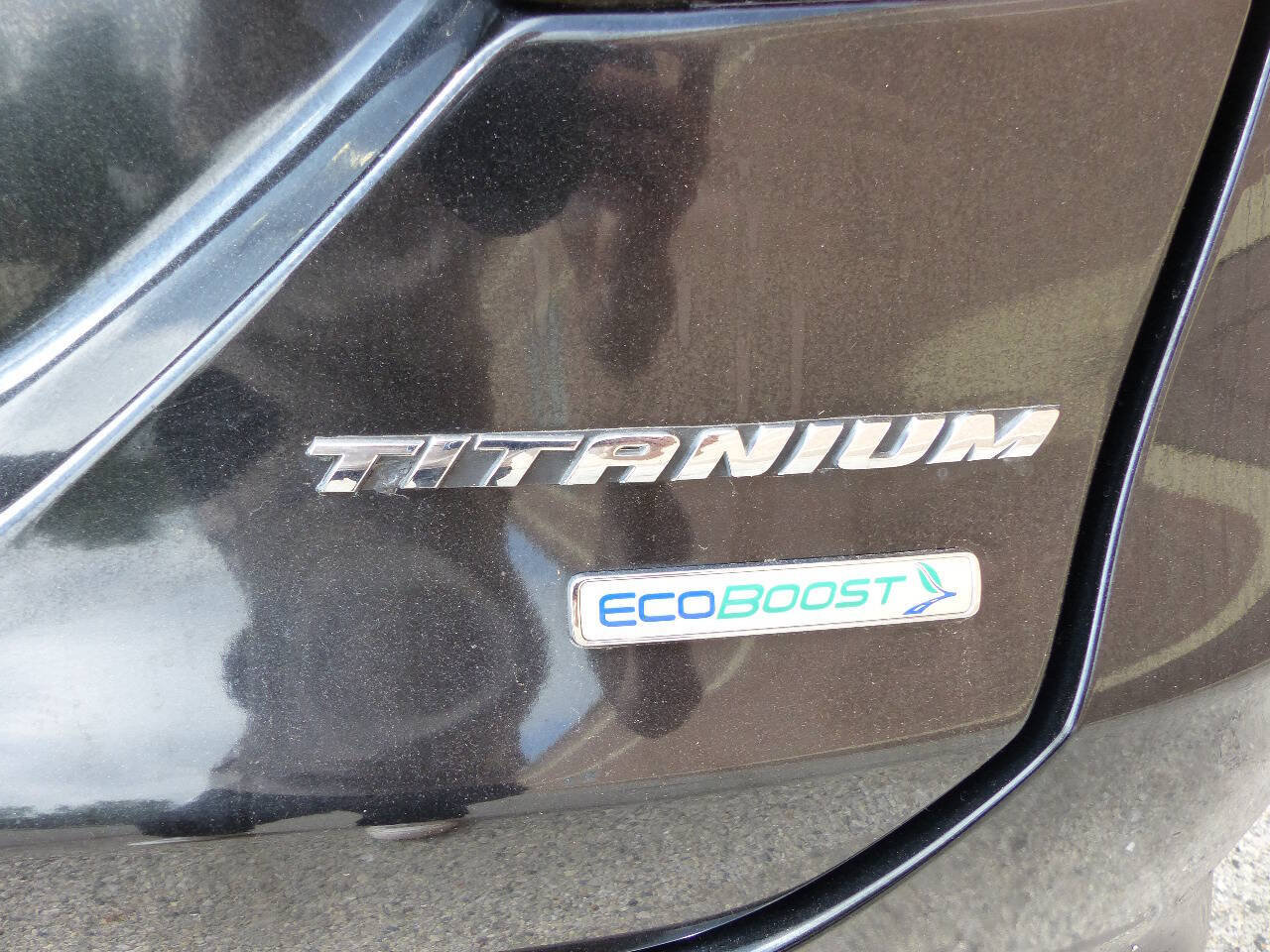 Used 2016 Ford Fusion Titanium FWD image 8