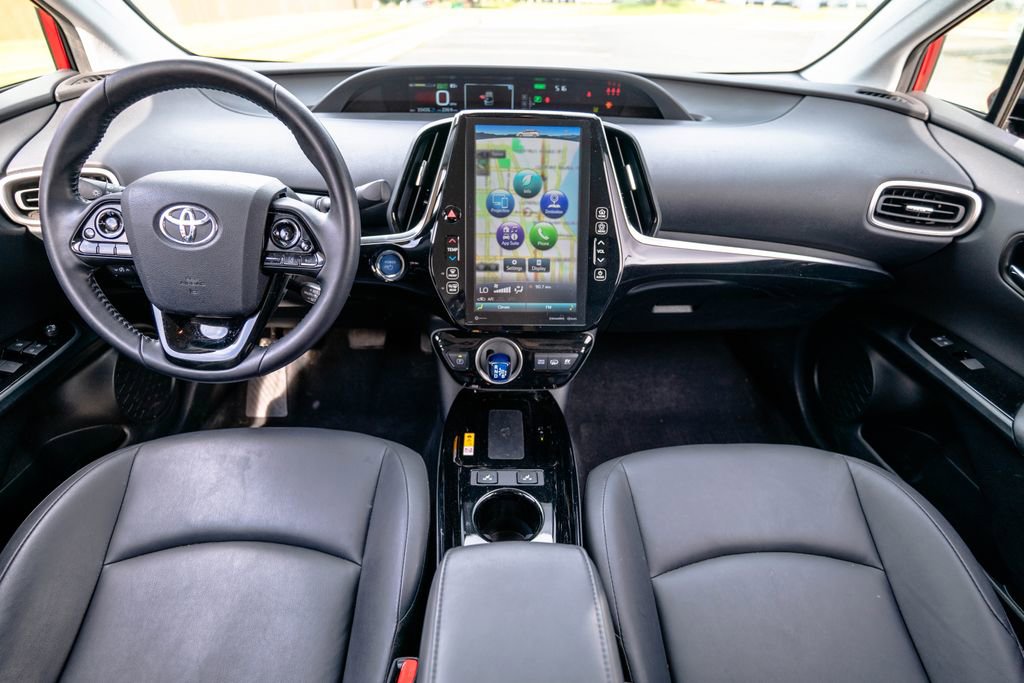 Used 2020 Toyota Prius Prime XLE FWD image 13