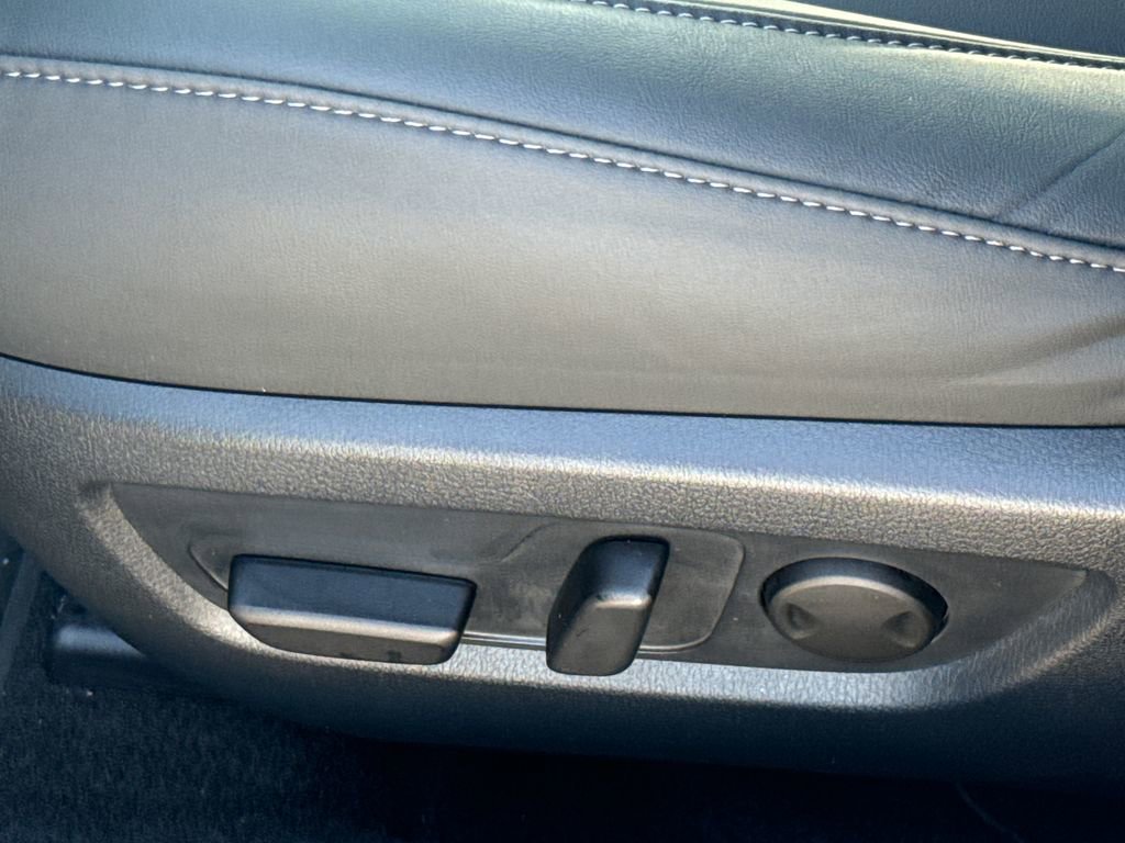 Used 2025 MAZDA CX-30 AWD 2.5 S w/ Preferred Package image 26