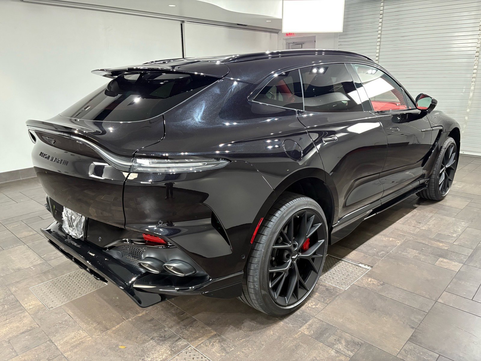 New 2025 Aston Martin DBX 707 image 30