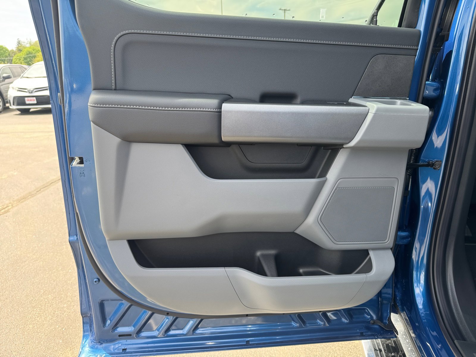 New 2025 Ford F150 XLT w/ Equipment Group 302A MID image 25