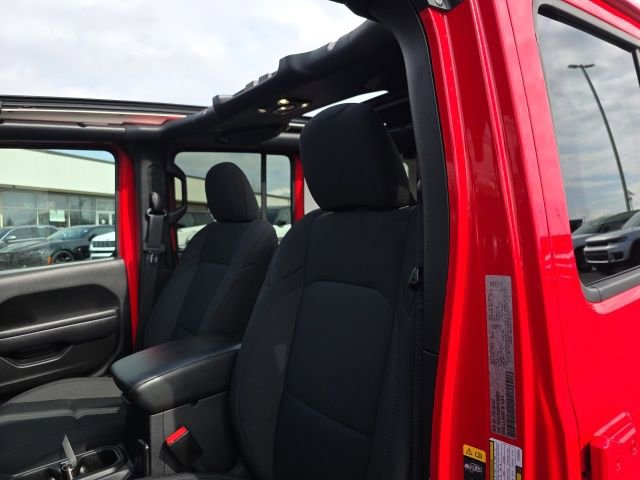 Used 2023 Jeep Wrangler Unlimited Sport w/ Sun And Sound Package AWD/4WD image 17