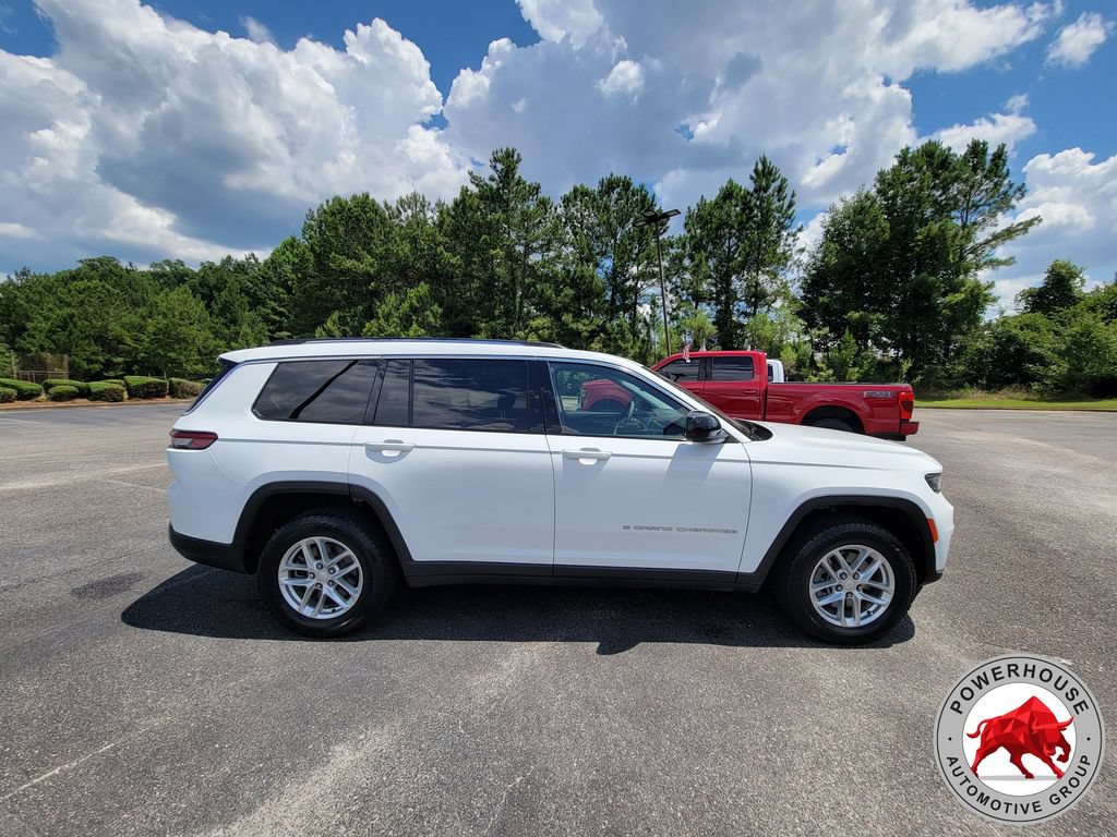 Used 2023 Jeep Grand Cherokee L Laredo AWD/4WD image 8