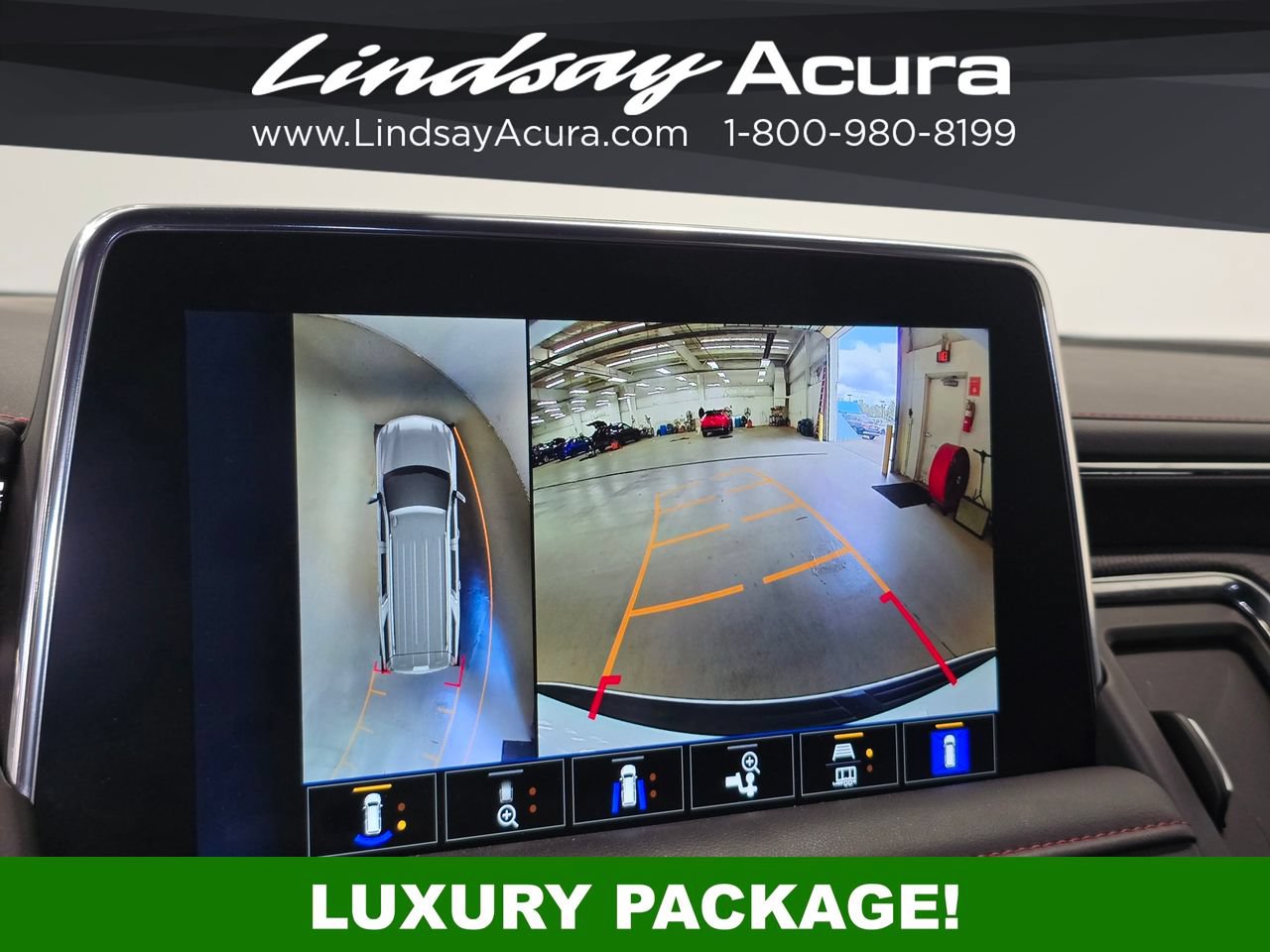 Used 2024 Chevrolet Tahoe RST w/ RST Performance Edition AWD/4WD image 17