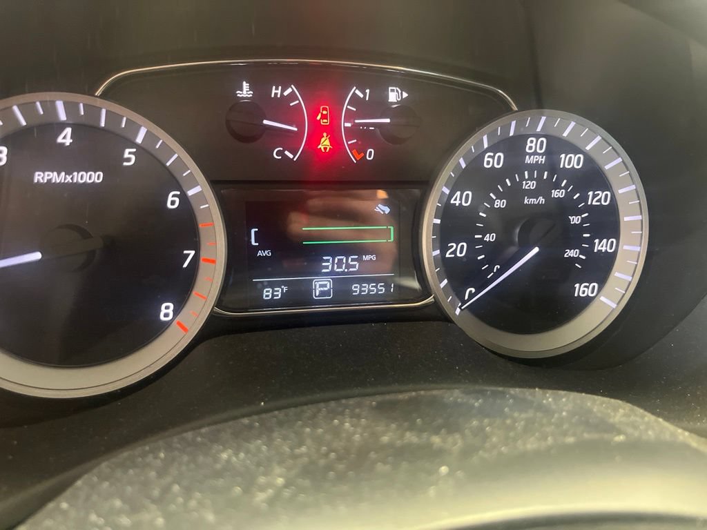 Used 2014 Nissan Sentra SV FWD image 5